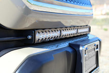 '16-21 Toyota Tacoma 30" S8 LED Light Bar Kit w/Mounts Baja Designs close-up Display on Vehicle 