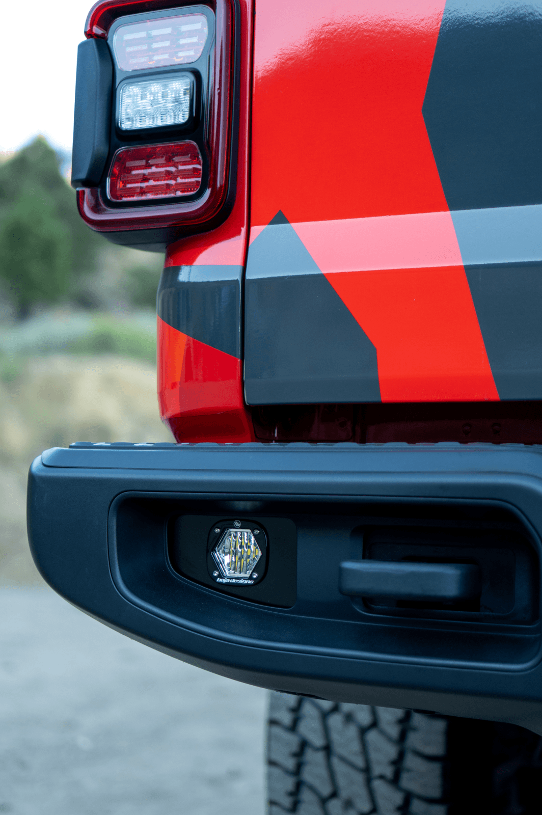 '20-22 Jeep JT Gladiator S1 Reverse Light Kit Lighting Baja Designs close-up Display on Vehicle 